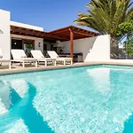 Feriehus 3 Bedroom With Pool And Jacuzzi *