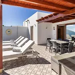 Feriehus 3 Bedroom With Pool And Jacuzzi Playa Blanca (Lanzarote)