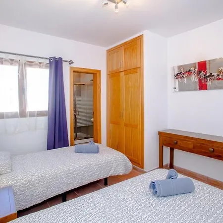 3 Bedroom With Pool And Jacuzzi * Playa Blanca (Lanzarote)