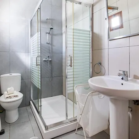 3 Bedroom With Pool And Jacuzzi *