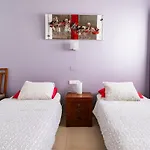 Semesterbostad 3 Bedroom With Pool And Jacuzzi *