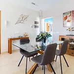 3 Bedroom With Pool And Jacuzzi