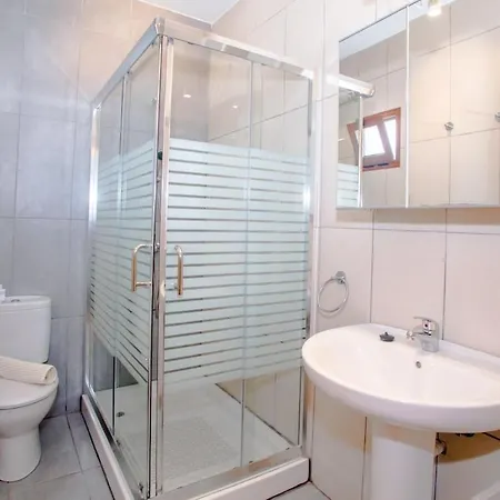 3 Bedroom With Pool And Jacuzzi * Πλάγια Μπλάνκα