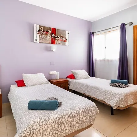 3 Bedroom With Pool And Jacuzzi Πλάγια Μπλάνκα