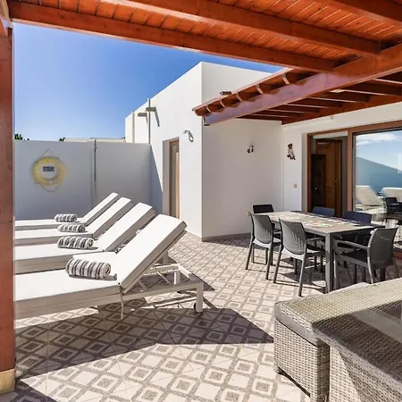Casa de Férias 3 Bedroom With Pool And Jacuzzi Playa Blanca (Lanzarote)