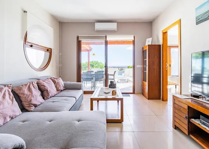 Vakantiehuis 3 Bedroom With Pool&jacuzzi *