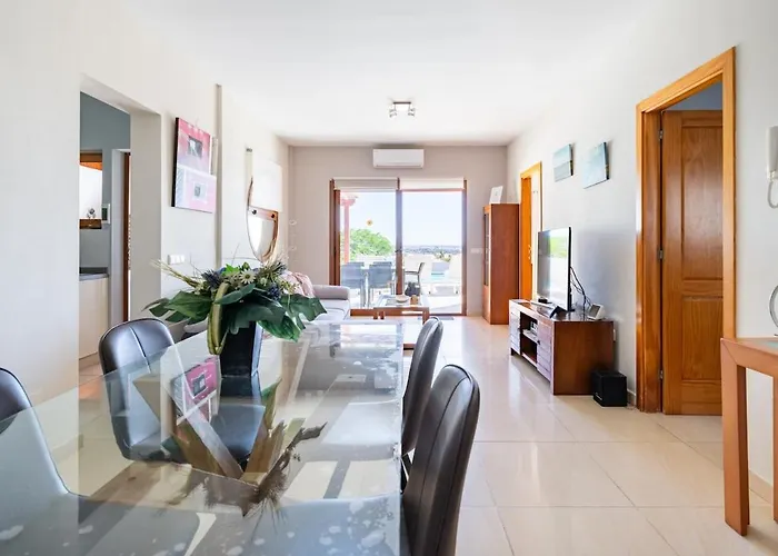 Vakantiehuis 3 Bedroom With Pool&jacuzzi *