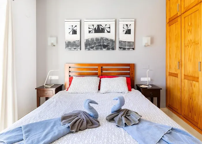 Vakantiehuis 3 Bedroom With Pool&jacuzzi *