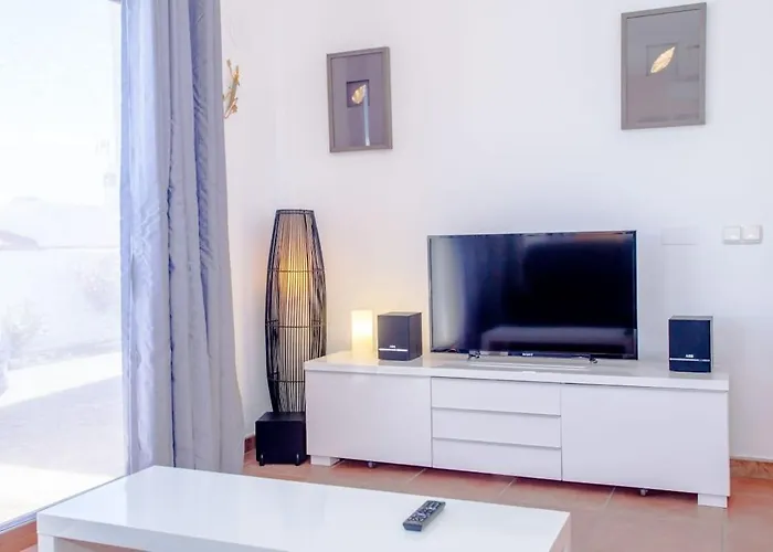 3 Bedroom With Pool&jacuzzi Vakantiehuis Playa Blanca (Lanzarote)