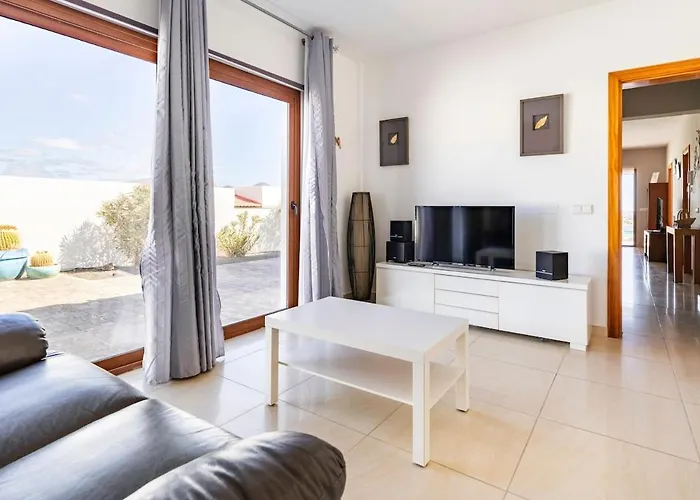 Vakantiehuis 3 Bedroom With Pool&jacuzzi