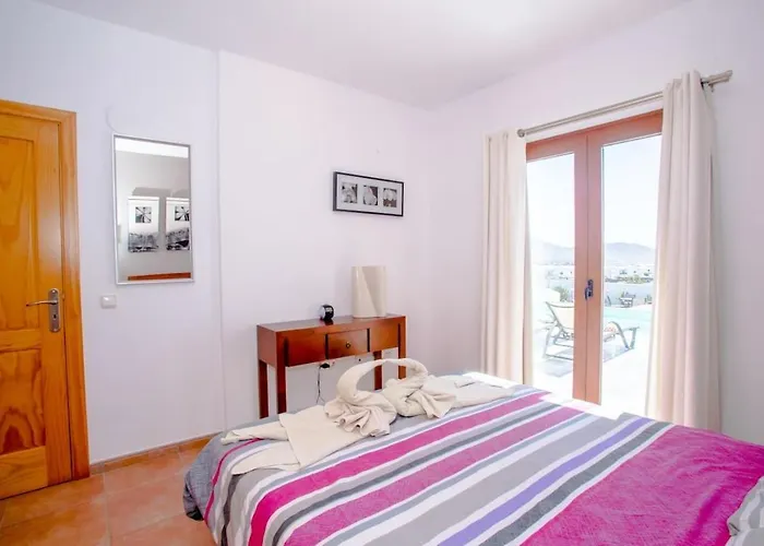 3 Bedroom With Pool&jacuzzi