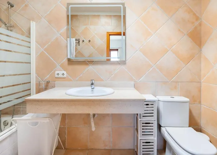 3 Bedroom With Pool&jacuzzi Playa Blanca (Lanzarote)