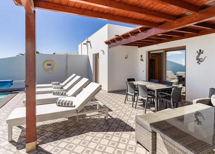 Vakantiehuis 3 Bedroom With Pool&jacuzzi Playa Blanca (Lanzarote)