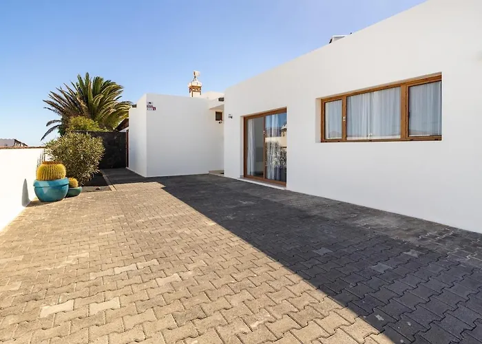 3 Bedroom With Pool&jacuzzi