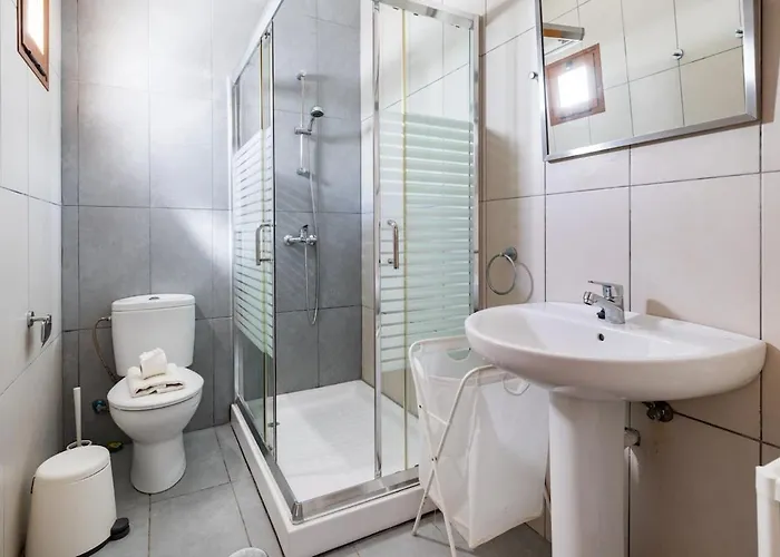 3 Bedroom With Pool&jacuzzi *