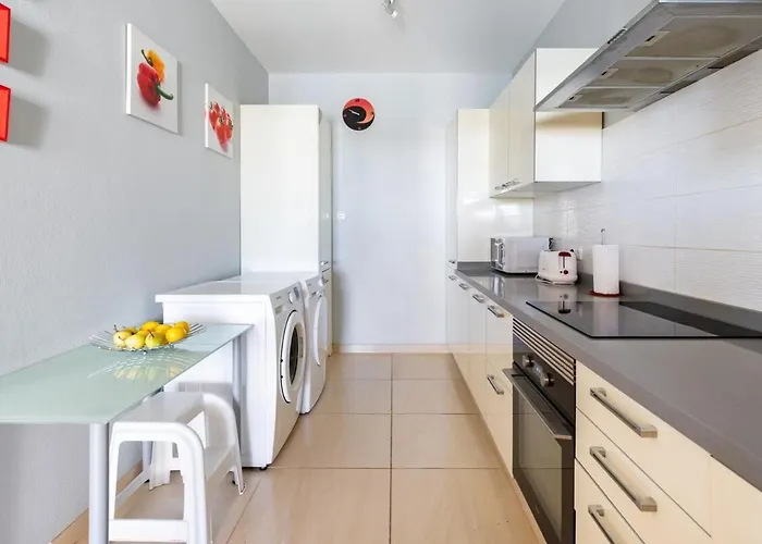 Vakantiehuis 3 Bedroom With Pool&jacuzzi