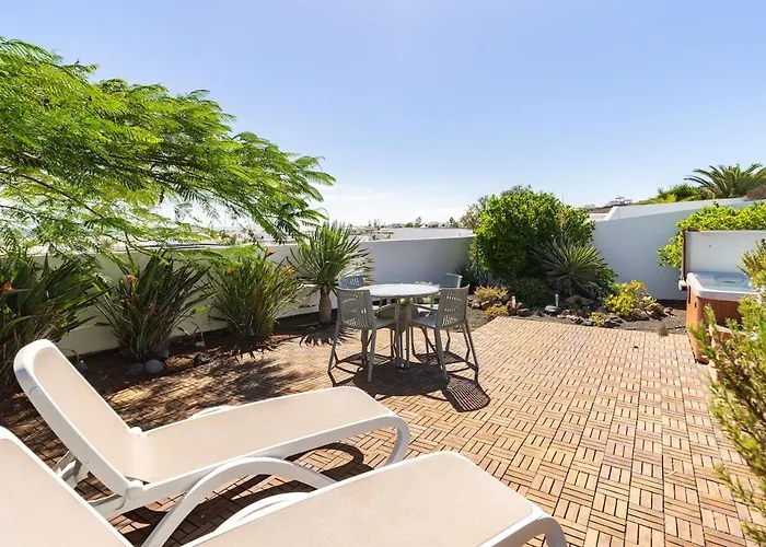 Vakantiehuis 3 Bedroom With Pool&jacuzzi