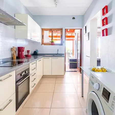 3 Bedroom With Pool And Jacuzzi 別荘