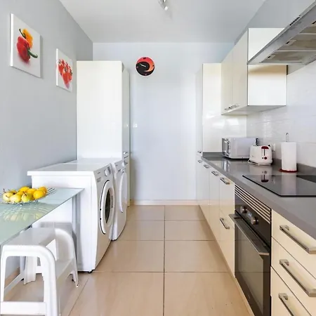 בית נופש 3 Bedroom With Pool And Jacuzzi